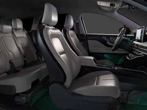 New 2026 Lincoln Corsair Reserve image 27