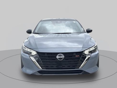 Used 2025 Nissan Sentra SR FWD image 8