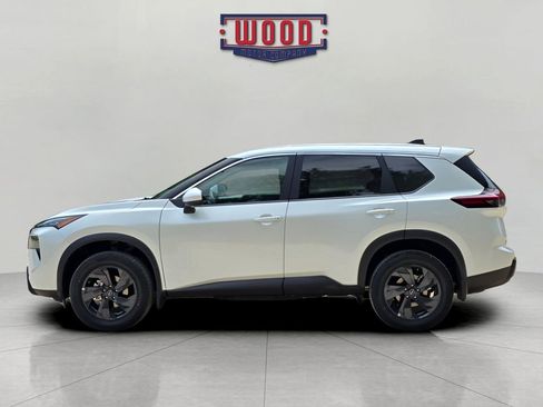 New 2026 Nissan Rogue SV w/ Cold Weather Package FWD image 4