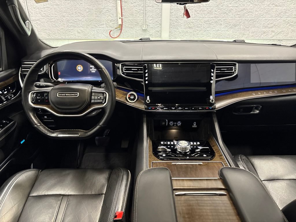 Used 2023 Jeep Grand Wagoneer Series II AWD/4WD image 11