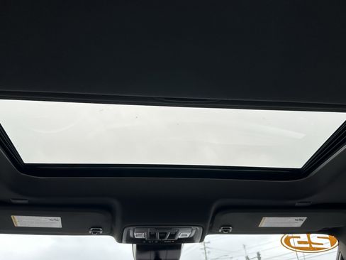 Used 2025 GMC Sierra 2500 Denali w/ Denali Reserve Package image 24