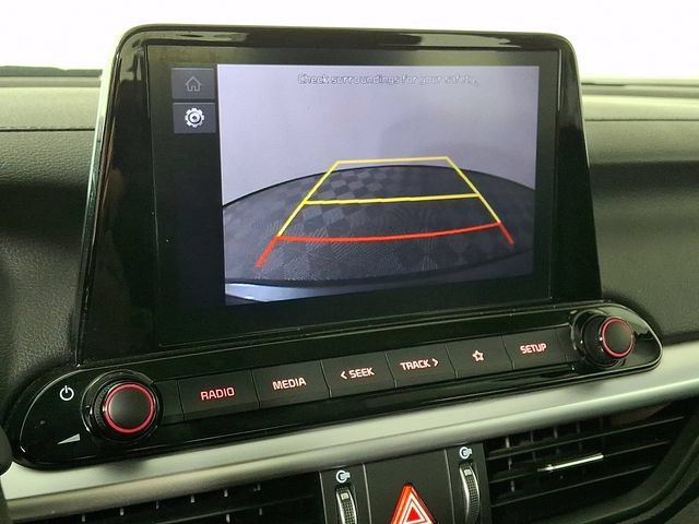 Used 2023 Kia Forte LXS FWD image 4
