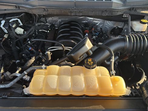 Used 2022 Ford F150 Lariat w/ Equipment Group 501A Mid AWD/4WD image 31