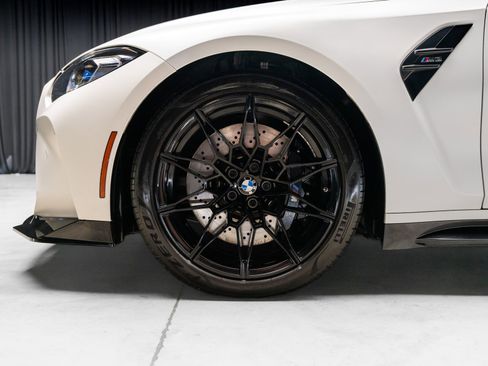 Used 2021 BMW M3 w/ Executive Package RWD image 3