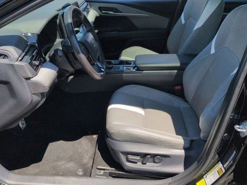 Certified 2025 Toyota Camry SE w/ Multimedia Upgrade Package FWD image 8