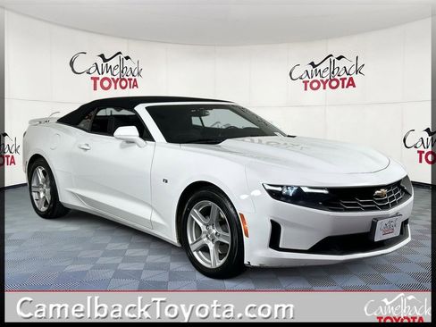 Used 2023 Chevrolet Camaro LT image 1