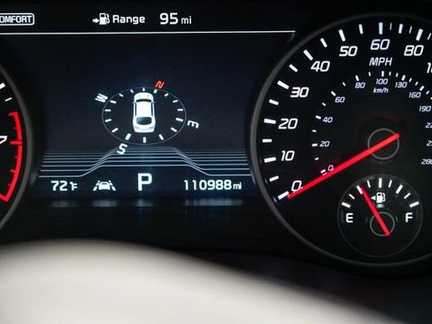 Used 2020 Kia Stinger GT1 RWD image 34