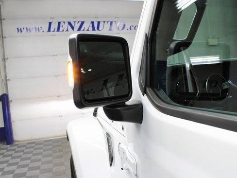 Used 2023 Jeep Wrangler Unlimited Sahara image 59