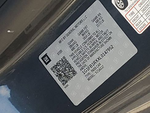 Used 2020 Chevrolet Camaro LS image 42