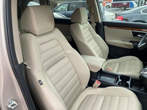 Used 2018 Honda CR-V EX image 9