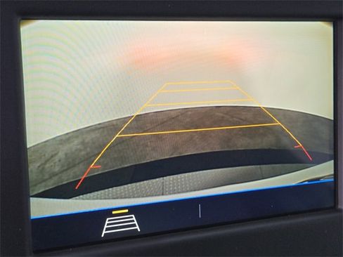 Used 2019 Chevrolet Equinox LT image 23