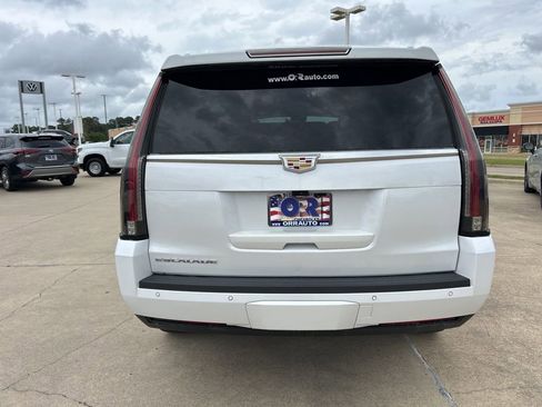 Used 2020 Cadillac Escalade Platinum AWD/4WD image 5