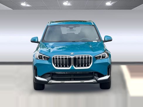 Used 2025 BMW X1 xDrive28i w/ Convenience Package AWD/4WD image 5