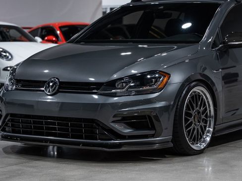 Used 2019 Volkswagen Golf R 4-Door image 68