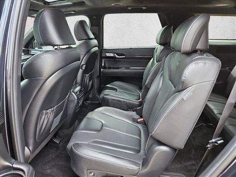 Used 2025 Hyundai Palisade Calligraphy AWD/4WD image 18