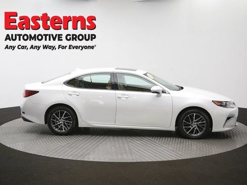 Used 2017 Lexus ES 350 w/ Navigation System Package FWD image 50