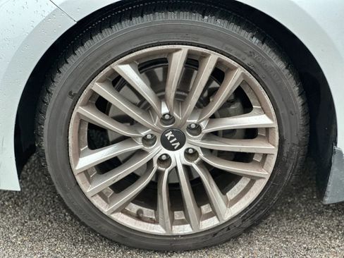 Used 2018 Kia Stinger RWD image 23