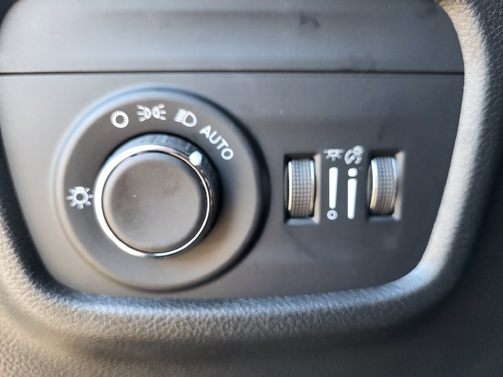New 2026 Jeep Grand Cherokee Altitude AWD/4WD image 21