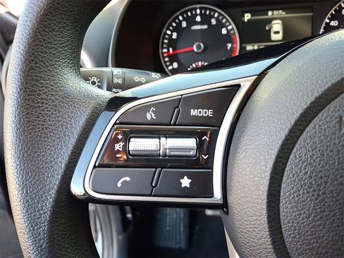 Used 2024 Kia Forte LXS w/ LXS Technology Package image 21