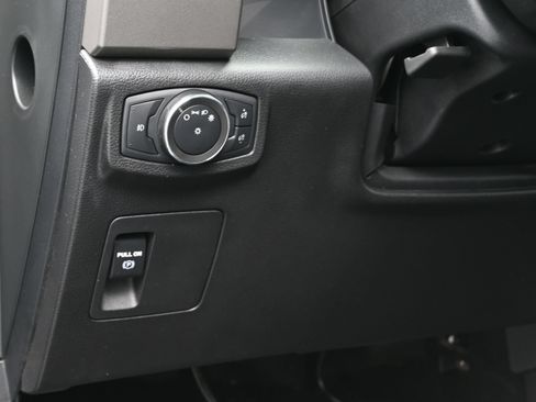 Used 2021 Ford Expedition XLT RWD image 23