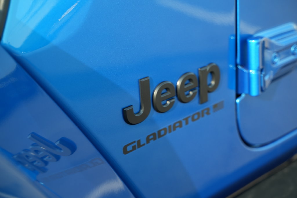 New 2026 Jeep Gladiator Sport AWD/4WD image 40