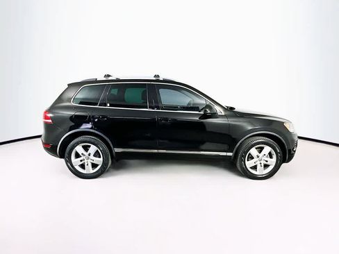 Used 2013 Volkswagen Touareg TDI AWD/4WD image 25