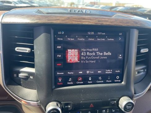 Used 2019 RAM 1500 Laramie image 13