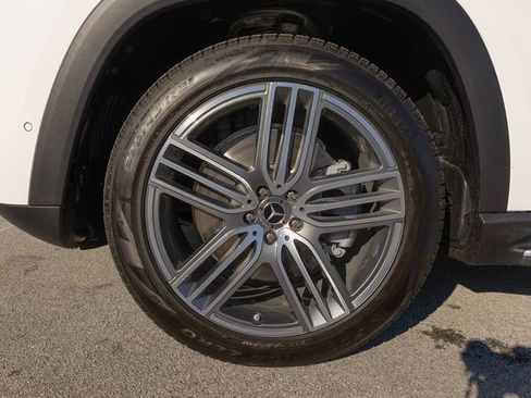 Certified 2025 Mercedes-Benz GLS 450 4MATIC image 5