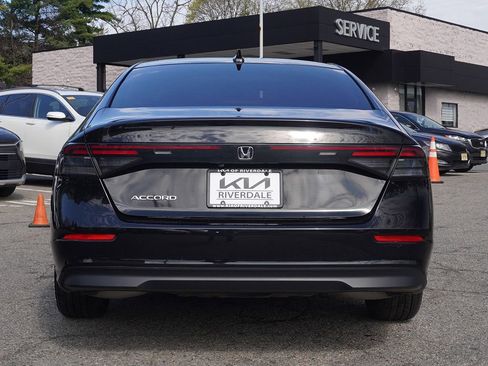 Used 2024 Honda Accord EX image 12