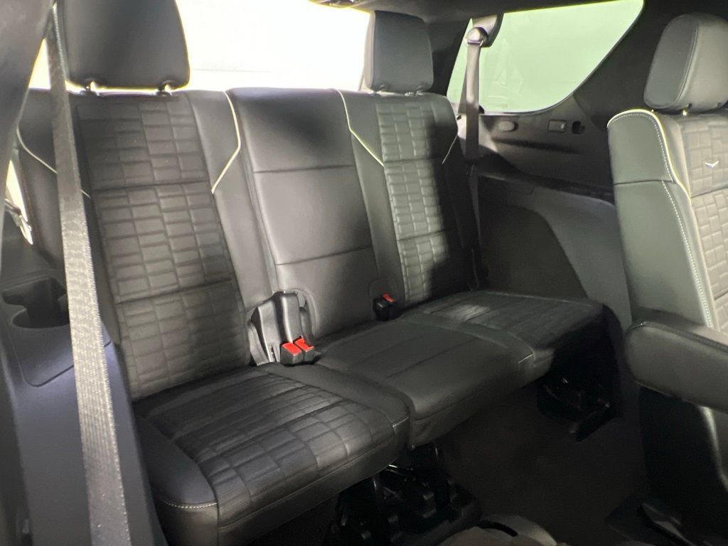 Used 2026 Cadillac Escalade V w/ LPO, ONYX Package AWD/4WD image 15