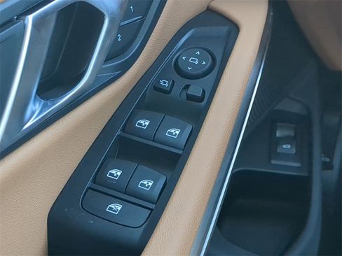 New 2025 BMW 330i xDrive Sedan w/ Premium Package image 25