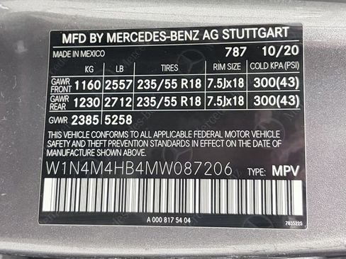 Certified 2021 Mercedes-Benz GLB 250 4MATIC image 24