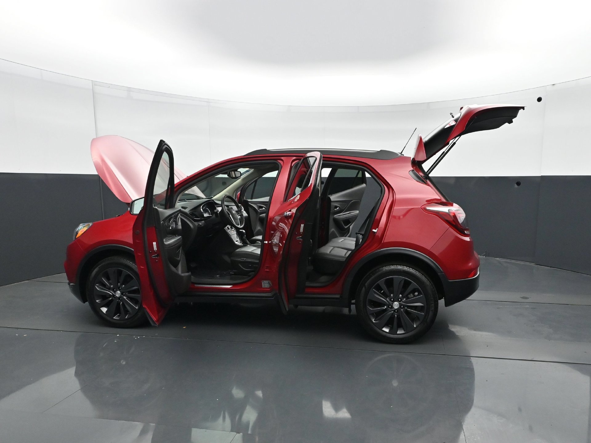 Used 2019 Buick Encore Essence w/ Safety Package II AWD/4WD image 31