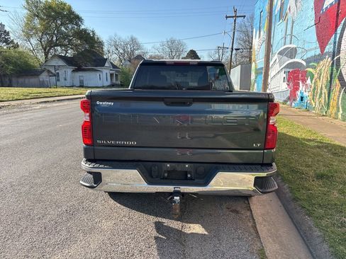 Used 2020 Chevrolet Silverado 1500 LT w/ Trailering Package image 5