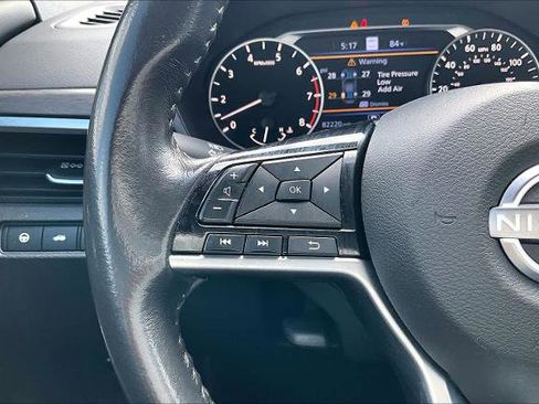Certified 2024 Nissan Altima 2.5 SV w/ SV Premium Package FWD image 24