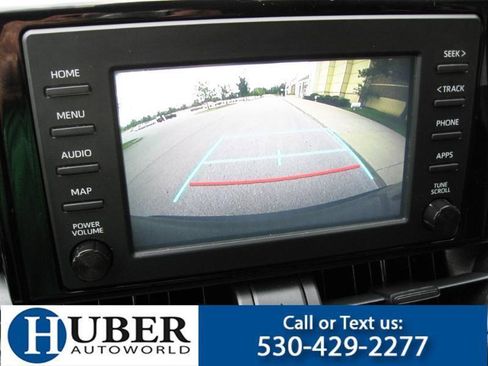 Used 2019 Toyota RAV4 LE FWD image 8
