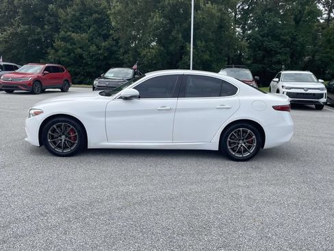 Used 2018 Alfa Romeo Giulia AWD image 4
