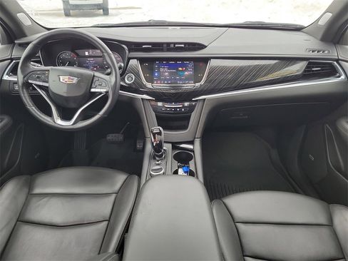 Used 2022 Cadillac XT6 Premium Luxury w/ LPO, Floor Liner Package image 14