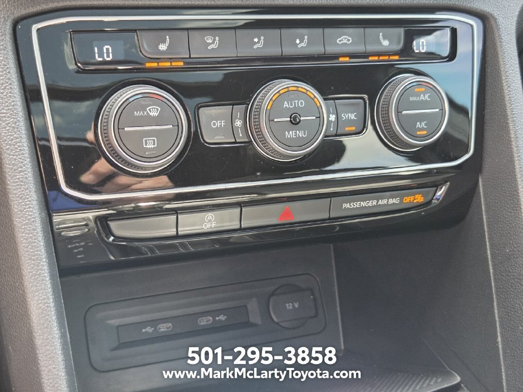 Used 2023 Volkswagen Atlas Cross Sport SEL R-Line AWD/4WD image 20