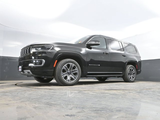 Used 2024 Jeep Wagoneer Series II AWD/4WD image 42