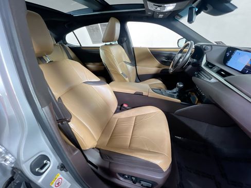 Used 2019 Lexus ES 350 image 28