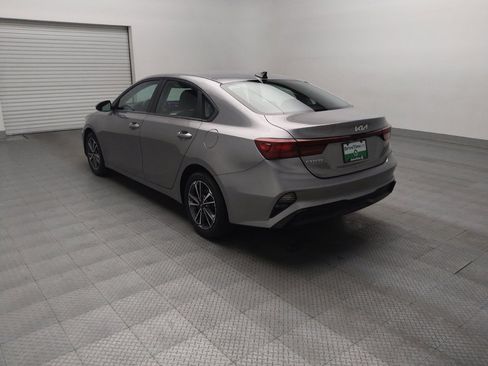 Used 2022 Kia Forte LXS FWD image 5