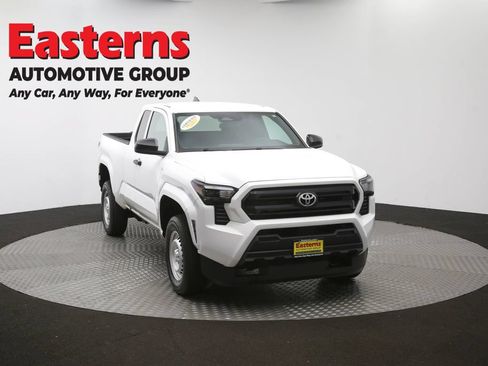Used 2024 Toyota Tacoma SR RWD image 46