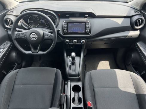 Used 2025 Nissan Kicks Play S FWD image 3