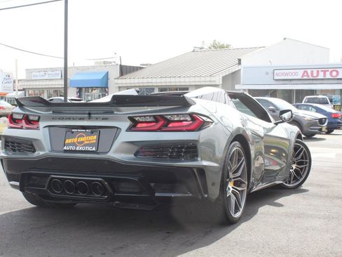 Used 2023 Chevrolet Corvette Z06 image 2
