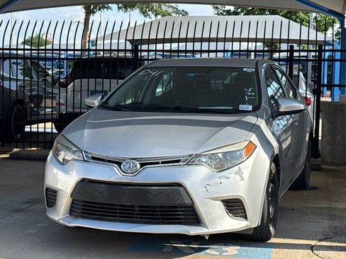 Used 2016 Toyota Corolla LE image 1