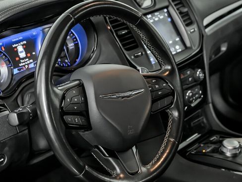 Used 2020 Chrysler 300 S image 22