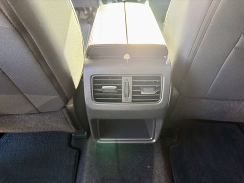 Used 2021 Nissan Rogue S image 26