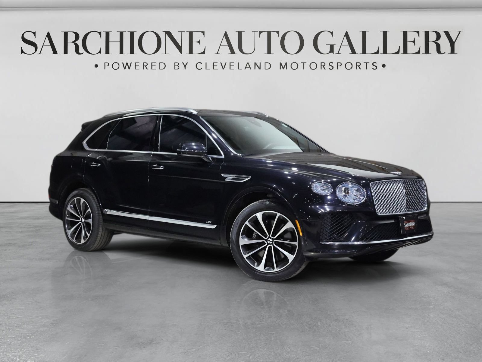 Used 2022 Bentley Bentayga AWD/4WD image 1