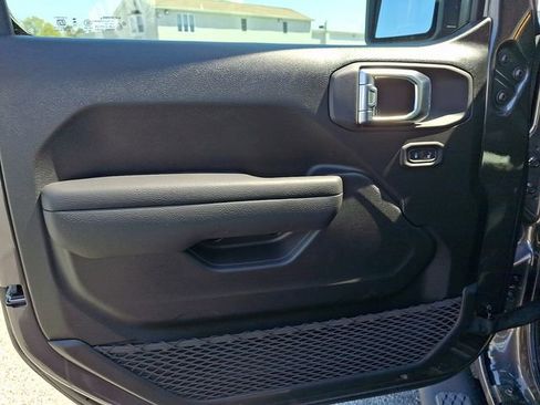 New 2026 Jeep Gladiator Sport image 8